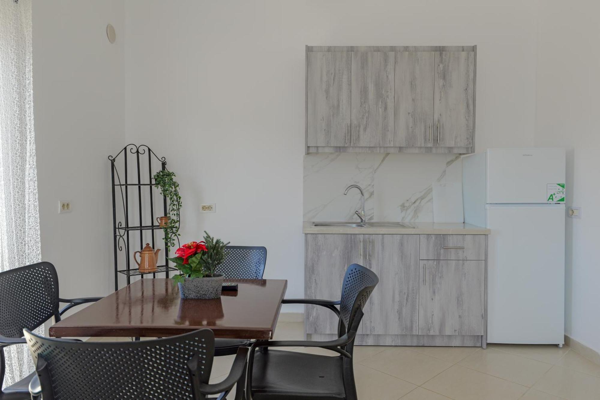 Central Garden Residence Sofia - Free Parking Ksamil Ngoại thất bức ảnh