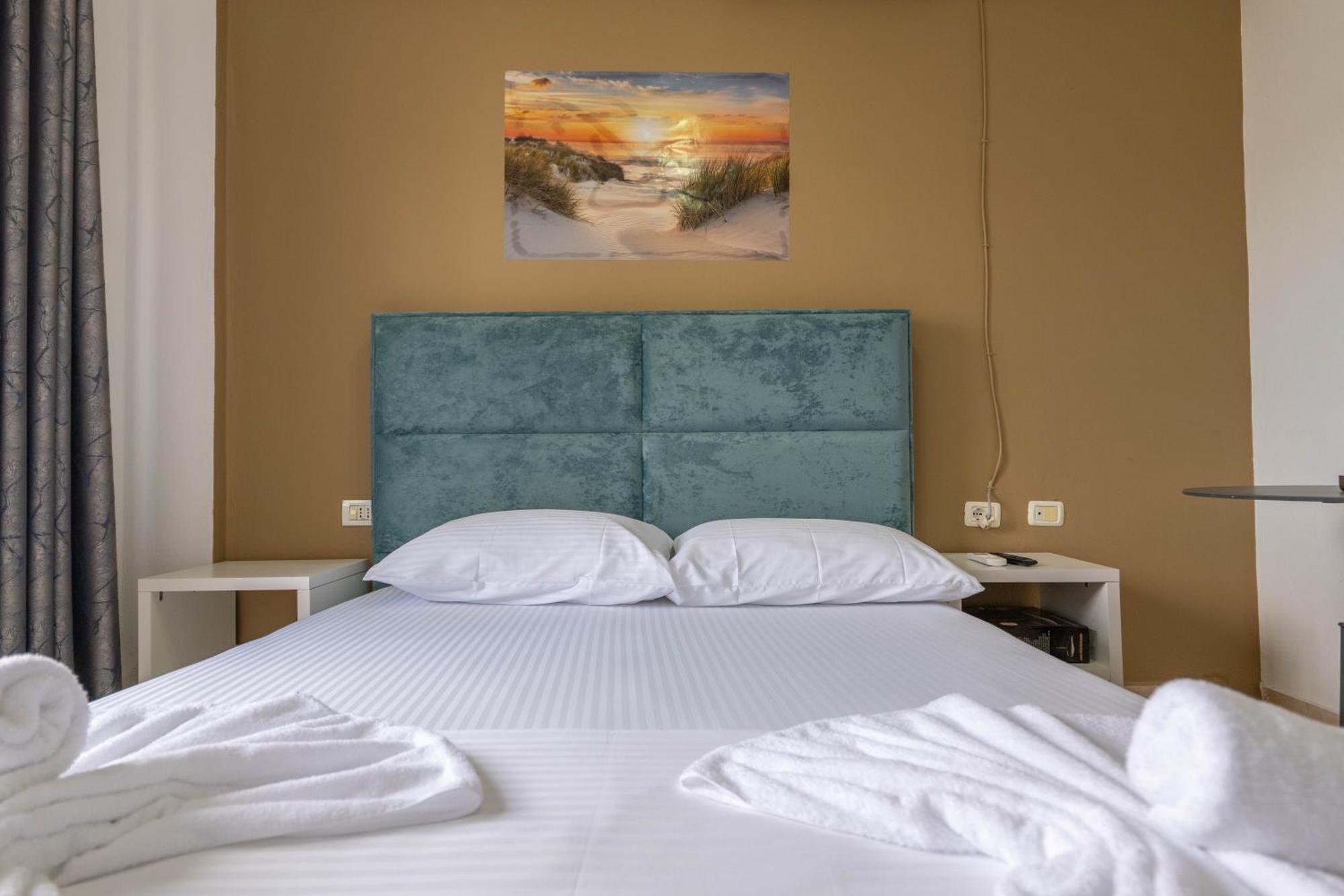 Central Garden Residence Sofia - Free Parking Ksamil Ngoại thất bức ảnh