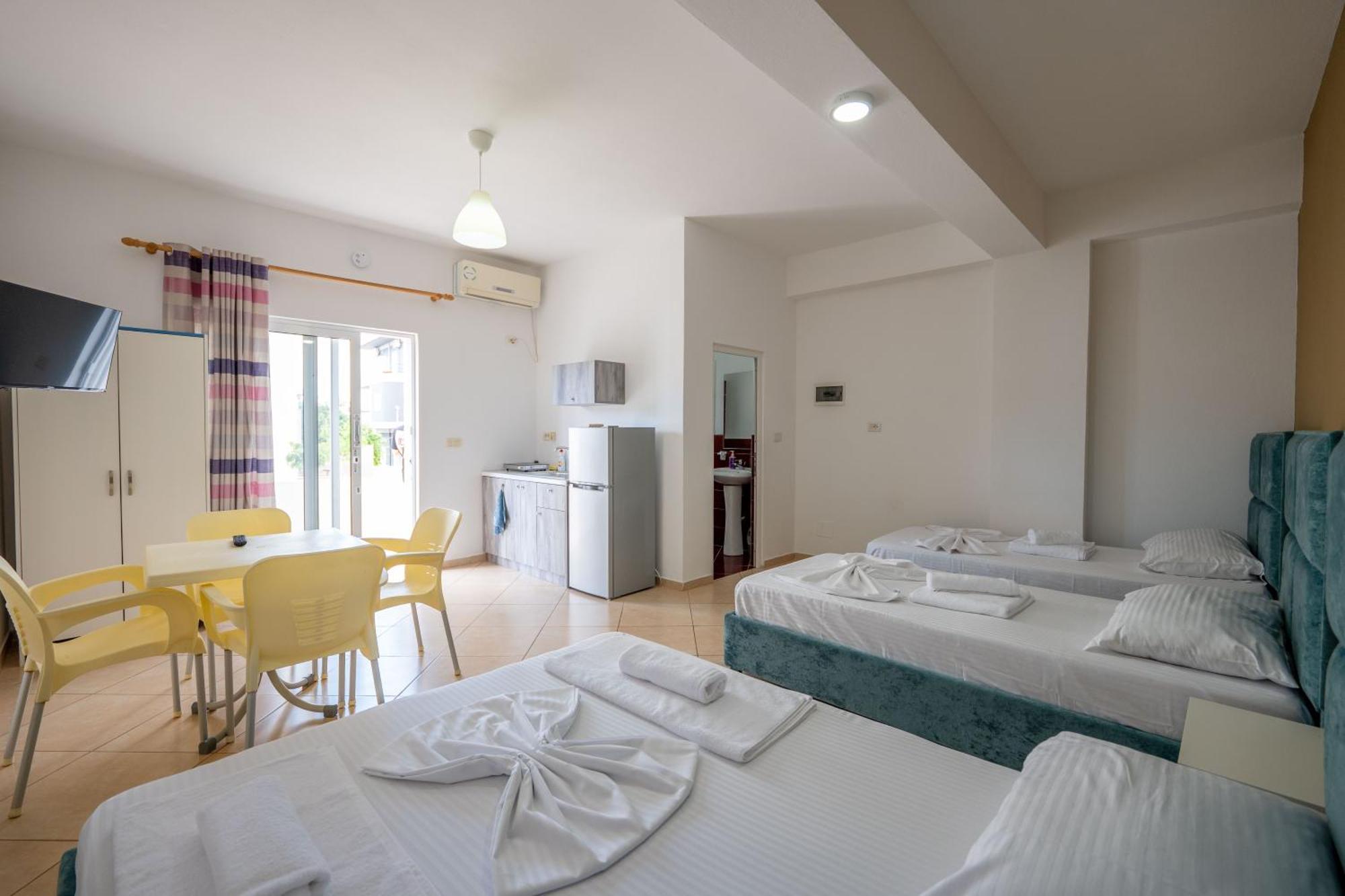 Central Garden Residence Sofia - Free Parking Ksamil Ngoại thất bức ảnh
